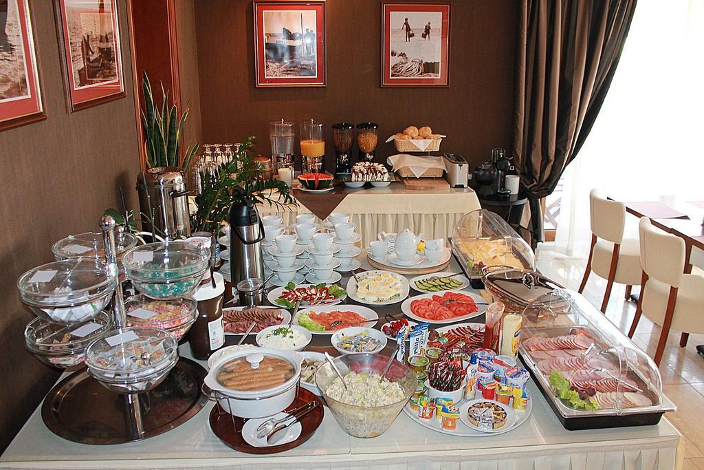 Willa Hewelt Bed and Breakfast Władysławowo Esterno foto